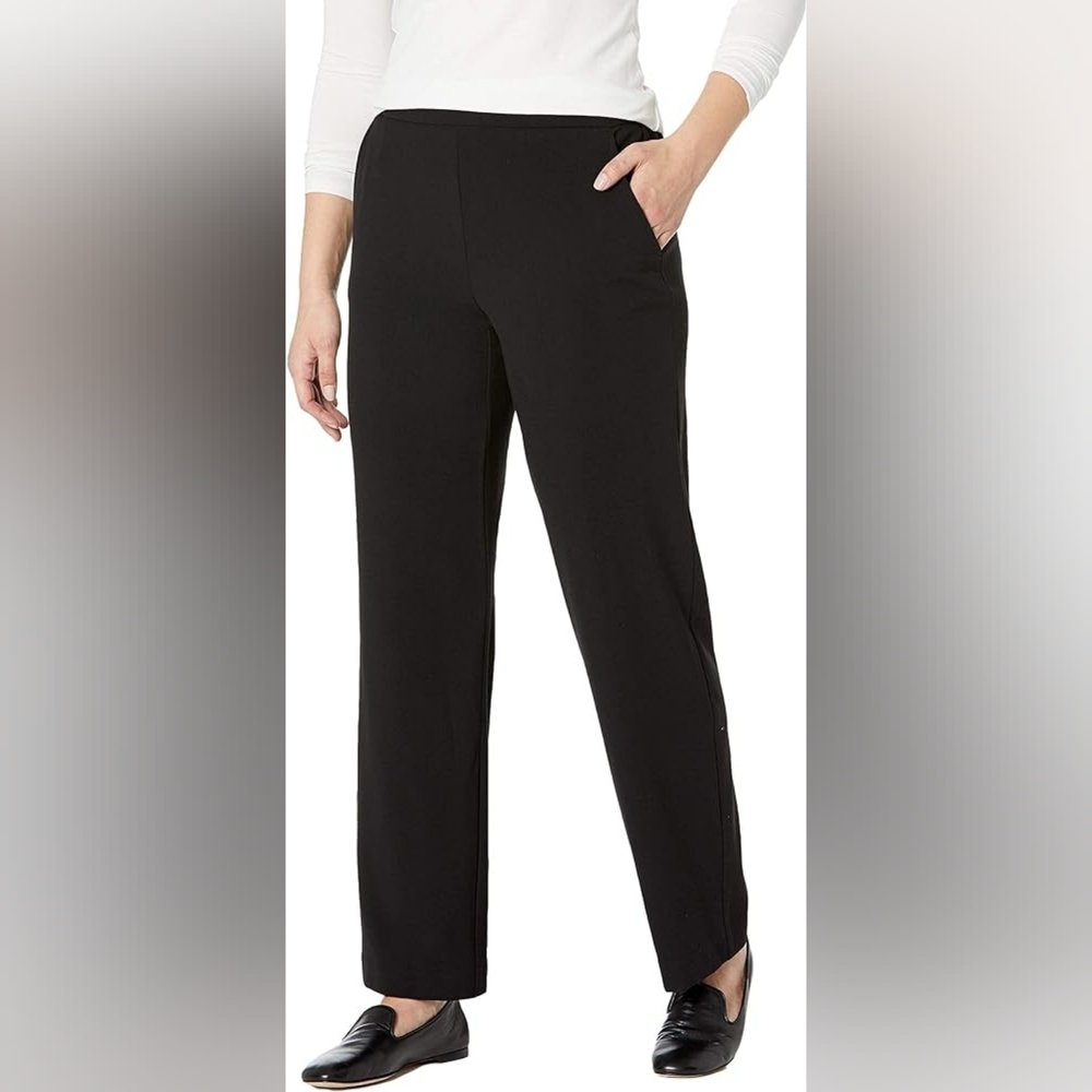 Briggs New York Women's Black Cropped Pants